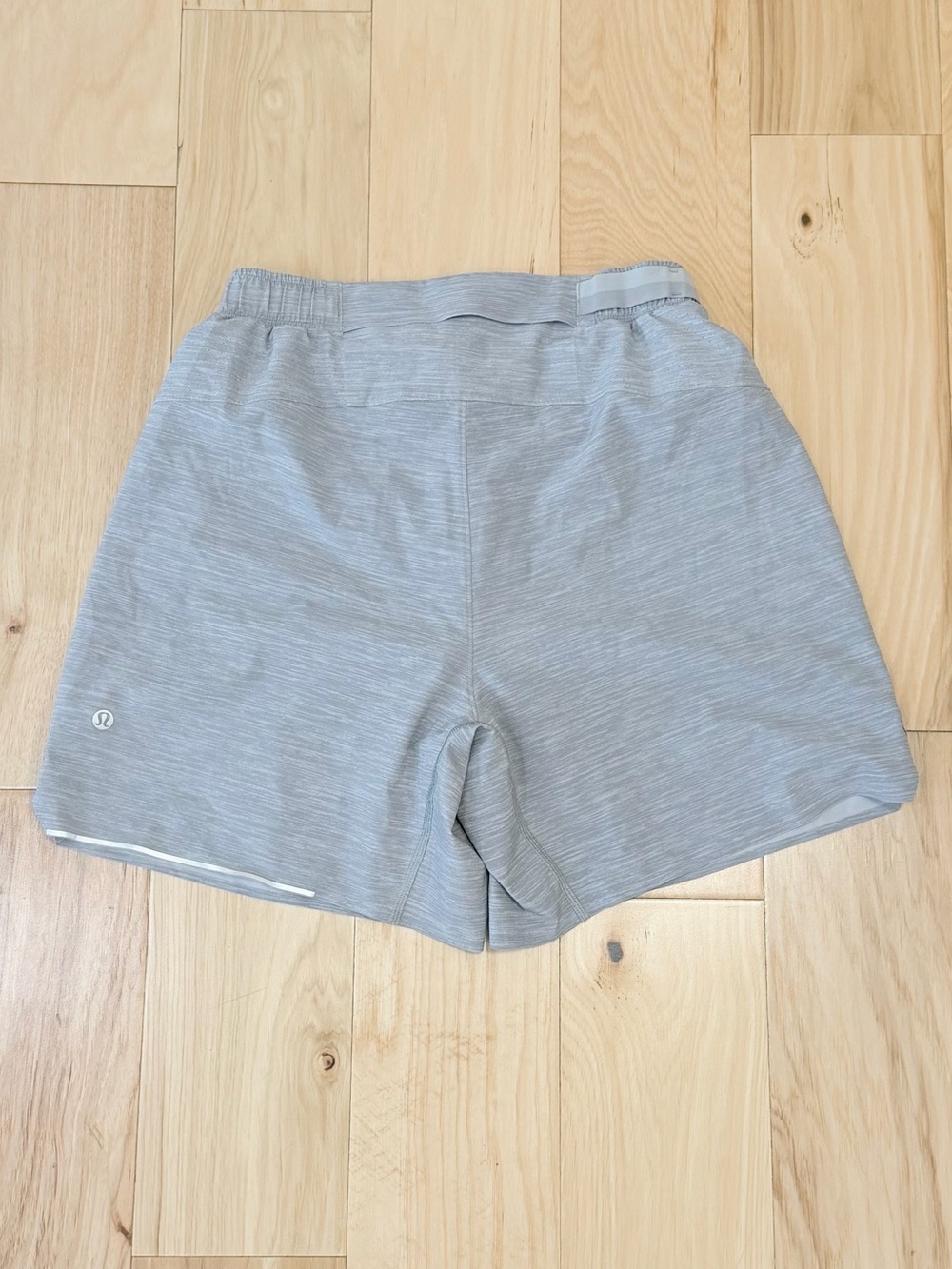 LIKE NEW Lululemon Men’s Surge Short Lined *6"